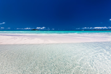 Amazing Whitehaven Beach in the Whitsunday Islands, Queensland, Australia