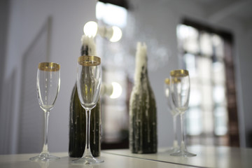 Glasses of the hand celebrating alcoholic clinking glasses