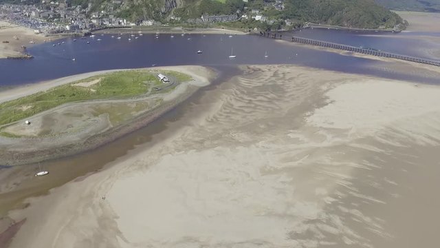 A Short Flying Shot Over Fairbourne