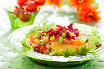 Smoked salmon salad