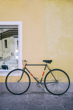 Objects: Bicycle at a coffee shop