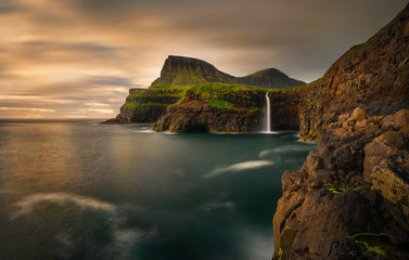 Arnafjall and Mulafossur