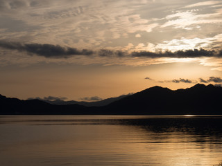 Fototapeta premium 田沢湖 夕日