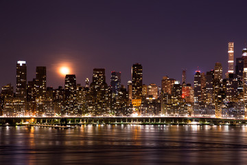 Fototapeta na wymiar Manhattan by the Moonlight