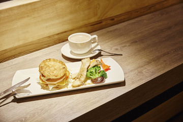 rice Hamburg and milk tea