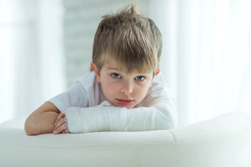 Fototapeta premium Child with an injury 