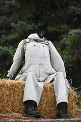 Halloween Headless Scarecrow