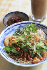 Com Hen (Clam Rice)