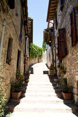 Stra&szlig;e in Gubbio Italien