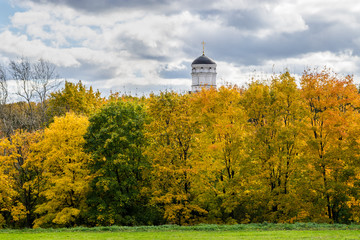 Obraz premium View of the top dome of Church of the Beheading of John the Baptist in Dyakovo, Kolomenskoye, Moscow