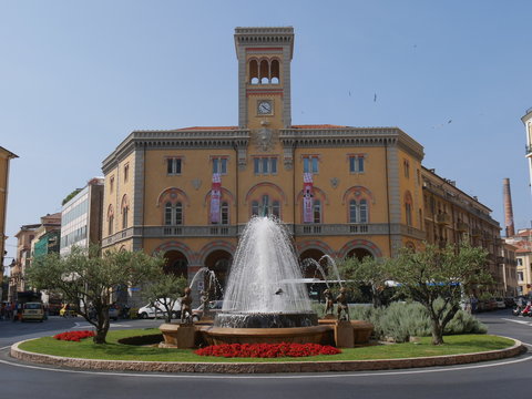 Imperia Oneglia - Piazza Dante