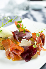 ham and cheese on the plate