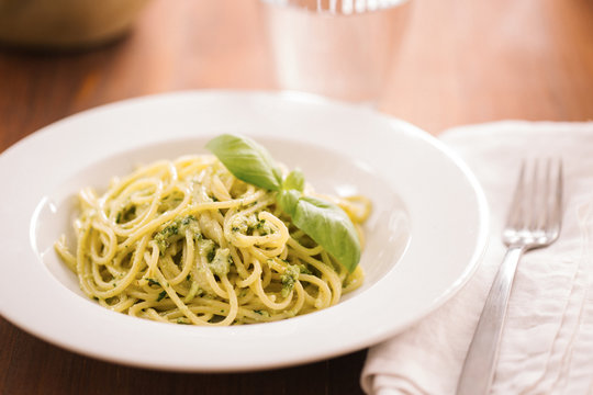 Spaghetti al pesto