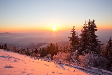 Sonnenuntergang im Winter