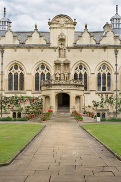 Path leads towards Oxford university building