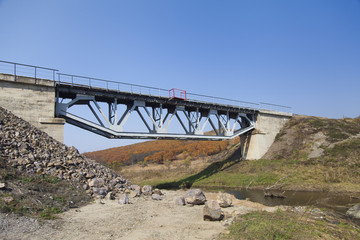 The bridge over the river