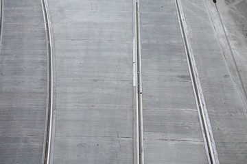 Straßenbahnschienen, Vogelschau, Asphalt