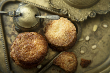 Cookies with pine nuts and rose water