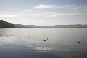 Obraz na płótnie Canvas Mountain lake