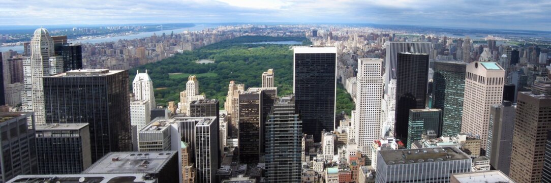 Aerial image of New York City with skyscrapers and Central Park