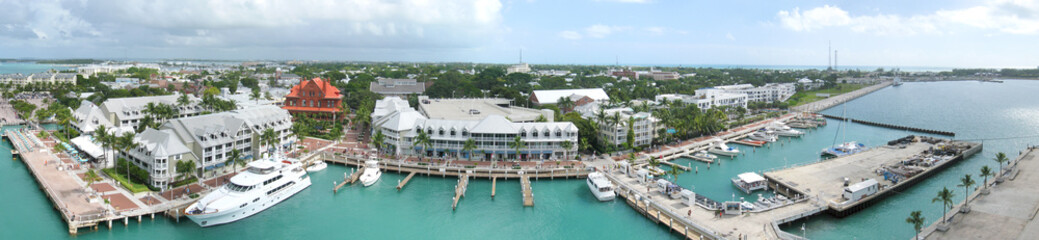 Fototapeta na wymiar Wide aerial panorama of Key West, Florida