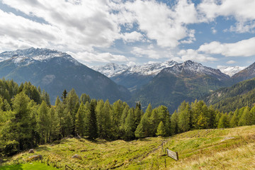 Fototapeta na wymiar Mountains landscape Grossglockner High Alpine Road in Austria.