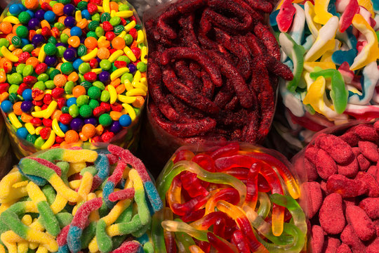 Muchos dulces y picantes.