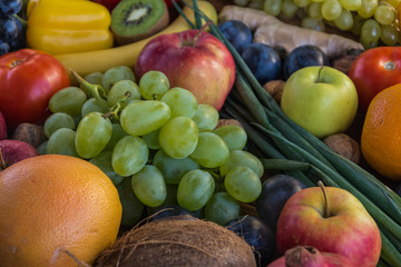 Obraz na płótnie Canvas Assortment of fresh fruits