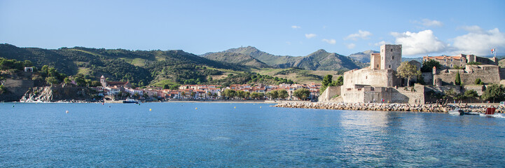 Fototapeta na wymiar Panorama sur la baie de Colliore