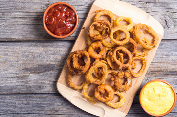 Homemade сrunchy fried onion rings