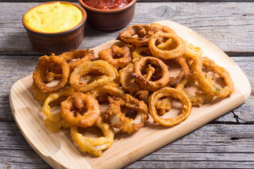 Homemade сrunchy fried onion rings