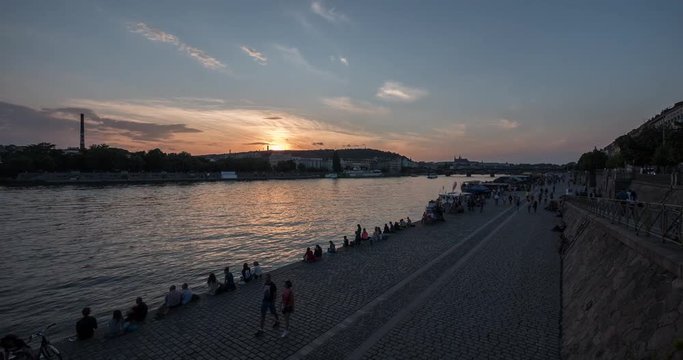 Timelapse of the waterfront at sunset