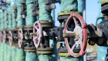 Pipeline switches, in oil fields