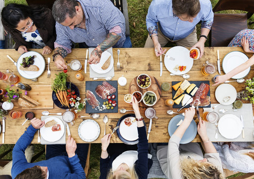 Family dinner - Powered by Adobe