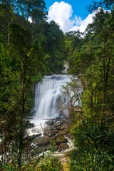 Obraz premium Beautiful Waterfall in Thailand