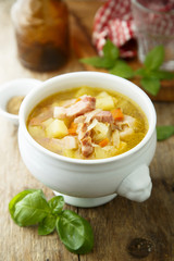 Pea soup with smoked bacon