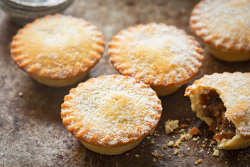 Christmas Mince pies with icing sugar 