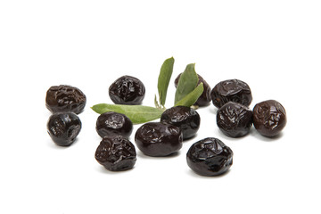 olives isolated