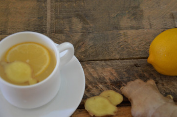 Hot drink for treatment. Autumn. Honey. Ginger. tea. Tablets for the treatment of protoplasts. alternative medicine. health