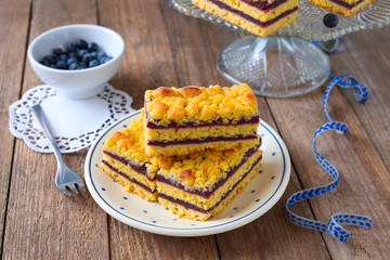 Streusel- Kuchen mit Heidelbeeren