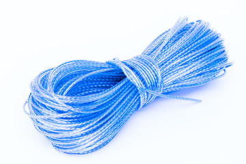 Blaue Wäscheleine aufgerollt