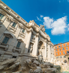 Fototapeta na wymiar World famous Fontana di Trevi in Rome