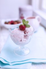 Strawberry ice cream