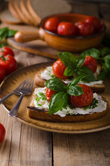 Bread cheese spread baked tomato