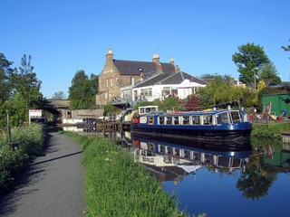 Fototapeta na wymiar The Union Canal at Ratho, Midlothian.