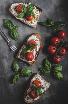 Bread Cheese Spread Baked Tomato