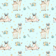 Naadloze kerst baby herten naadloze patroon. Hand getekende winter backgraund met herten, sneeuwvlokken. Kwekerij xmas dieren illustratie. Nieuwjaar ontwerp.