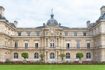 Fototapeta na wymiar Paris, the Senat in the Luxembourg garden, french institution 