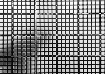 Metallic floor cells for any background