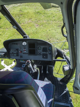 Heli-Cockpit interior